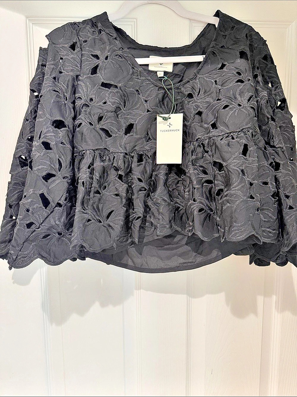 TuckerNuck Black Floral Blouse Size XS NWT